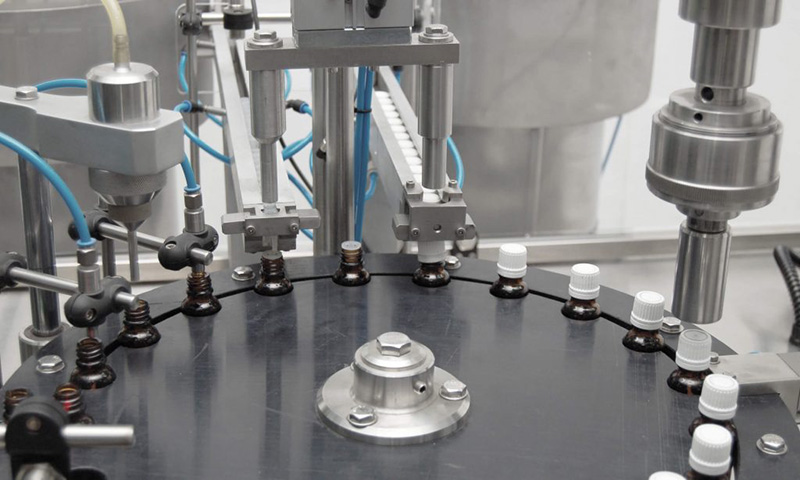 Macchina per il riempimento di tinture